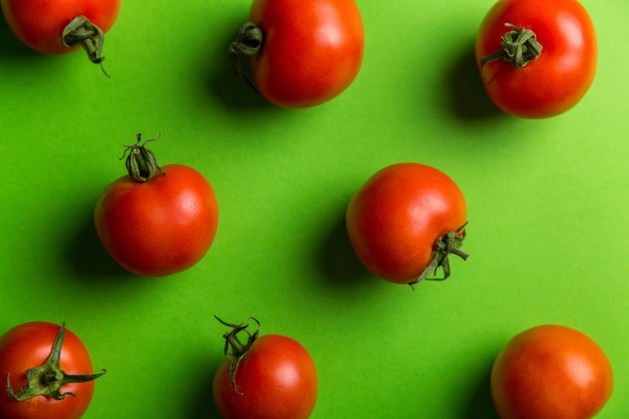 Pros and Cons of Consuming Tomatoes